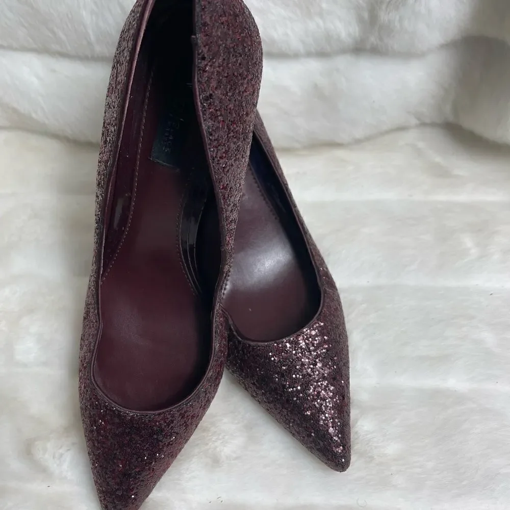 White House Black Market Burgundy wine glitter Satin heels pointed toe Size9.5M